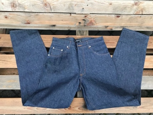 spodnie jeansowe zerowaste sklep Alternative Textiles