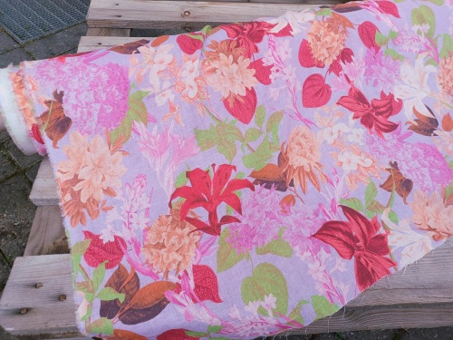 tkanina lniana, kolorowe kwiaty 155g - sklep Alternative Textiles