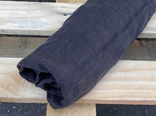 DEADSTOCK Len, naturalna tkanina lniana, kreszowana "mgiełka", jet black ołówkowy grafit 130g  (kupon o dł 100 cm) 