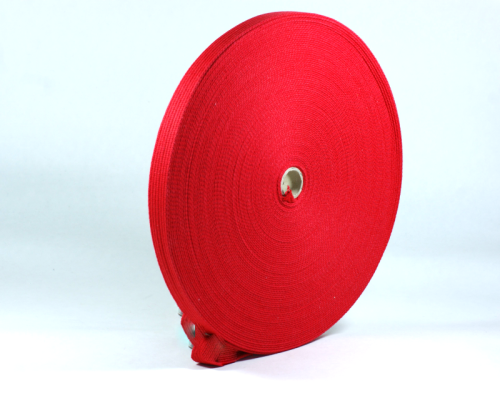 taśma bawełniana w kolorze czerwonym