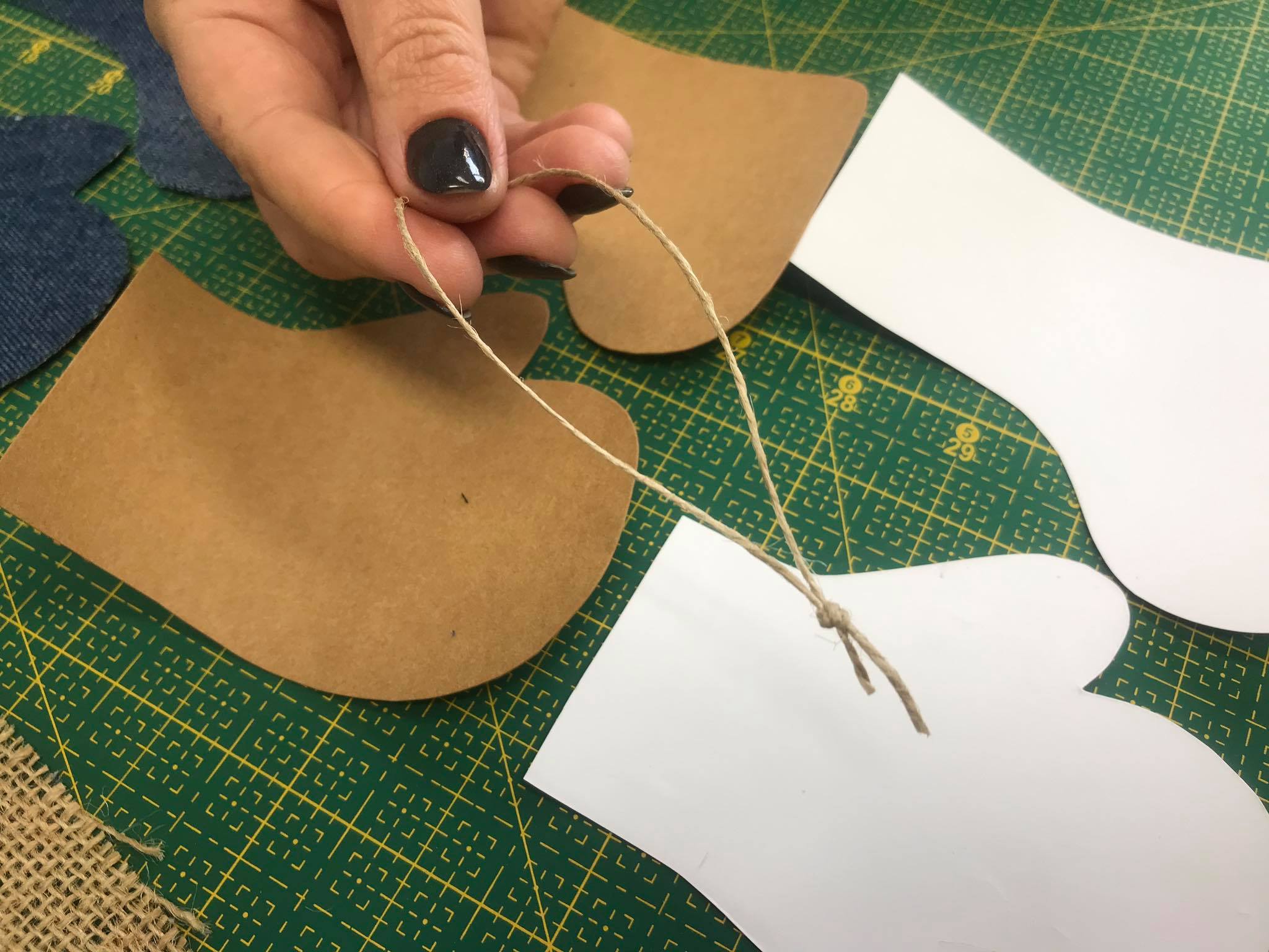 szybki i darmowy tutorial na ozdobę z resztek - sklep Alternative Textiles